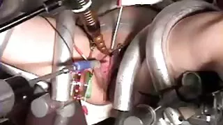 છોકરી જૂથ જૂથ સમૂહ ચોદન porn સેક્સ પહેલાં મોંમાં બે સભ્યોને દબાણ કરે છે